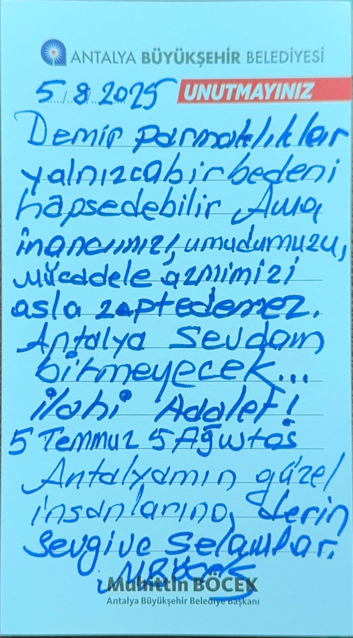 gxmffomwsaarw5l.jpg